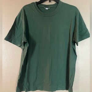 Merona Olive Green Short Sleeve Crewneck Tee. Mens size Large.